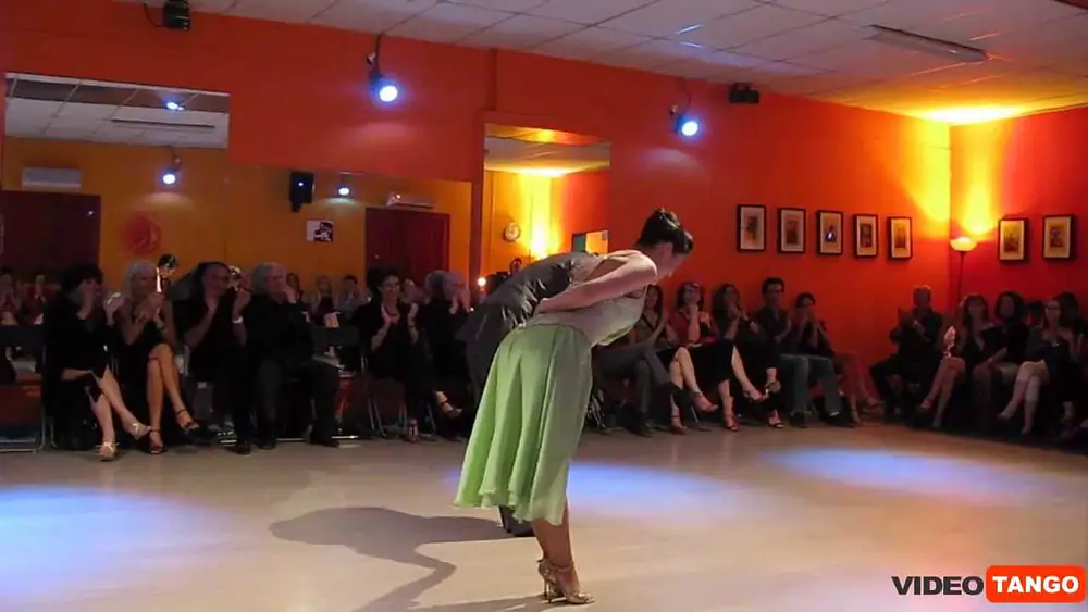 Video thumbnail for Tango à Aix en Provence Cristina Sosa y Daniel Nacucchio en el club Compadrito