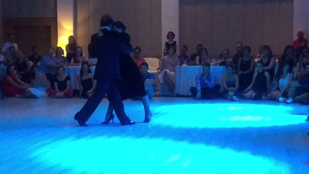 Video thumbnail for Ezequiel Paludi y Geraldin Rojas bailan el Tango "Trenzas" de Pedro Laurenz