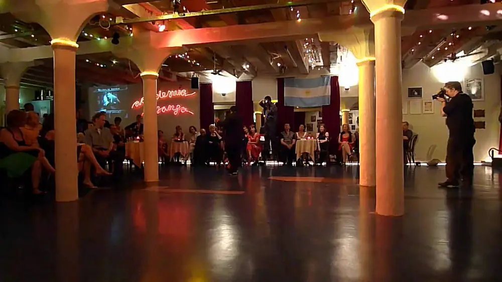 Video thumbnail for Alejandra Soto and Gonzalo Robinson