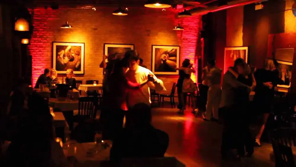 Video thumbnail for Claudio Strang & Isabella Szymonowicz tango dancing at "ARTango" in Chicago