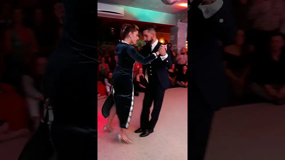 Video thumbnail for Juan Martin Carrara y Stefania Colina 3/4