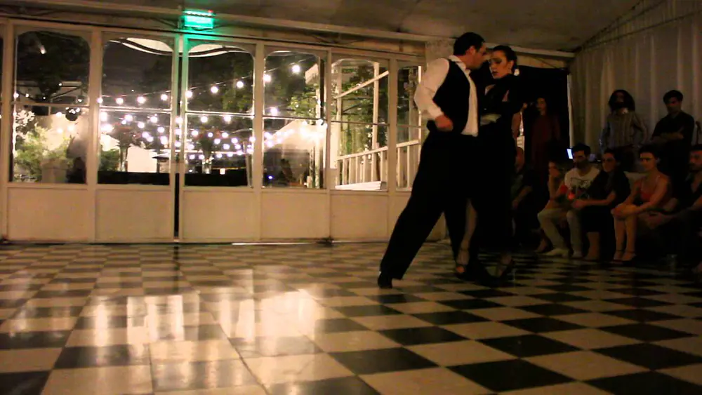 Video thumbnail for Juan Malizia y Manuela Rossi en Milonga La Bicicleta. 1