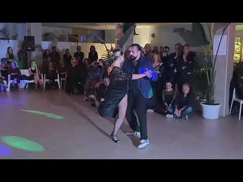 Video thumbnail for Rino Fraina e Graziella Pulvirenti - Masters of Tango - Milonga "La Magica"