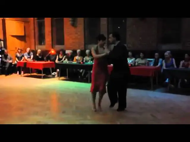 Video thumbnail for Alejandro Hermida & Nayla Vacca performance at Reading Tango Club  1st Tango