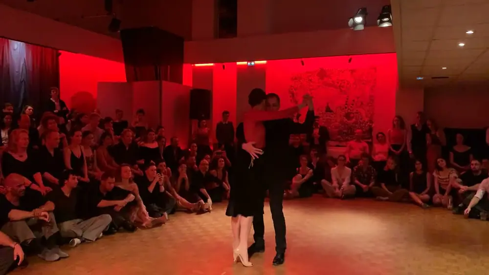 Video thumbnail for Julia Furmanyuk and Emile Guion - Derrotado