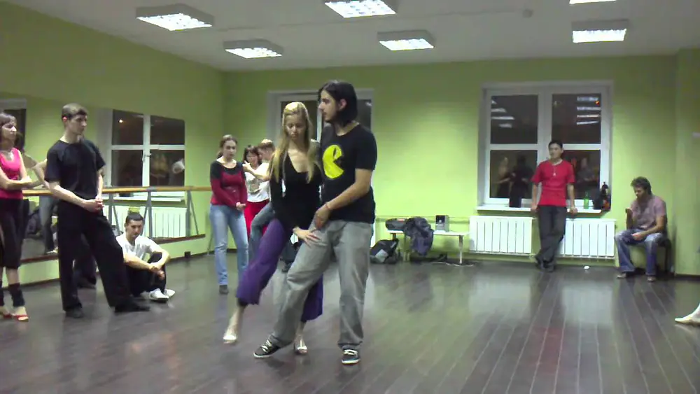 Video thumbnail for Pedro Farias y Julieta Falivene. Lesson 3 gancho. White tango Festival in Moscow 2010