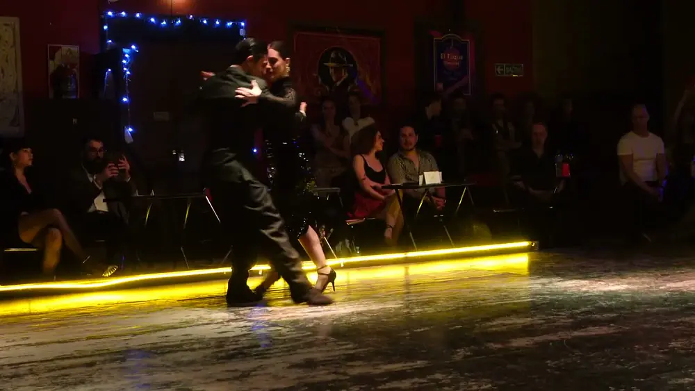 Video thumbnail for Batuhan Boy & Nida İnceoğlu / Valse @Maldita Milonga in BUENOS AIRES