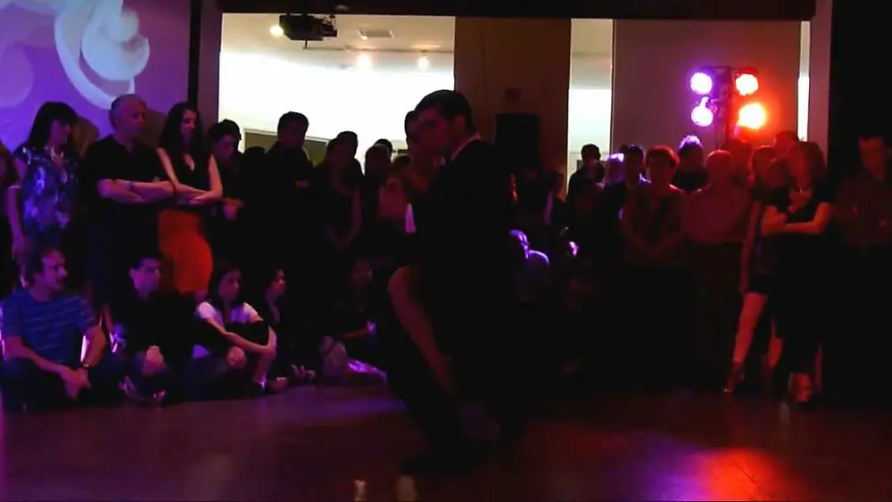 Video thumbnail for 1  La Milonga del Patio presenta: Hebe Lucia Hernandez y Fernando Carrasco "Chiqué"