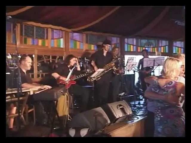 Video thumbnail for Homer Ladas en Cristina op Gentse Feesten.wmv