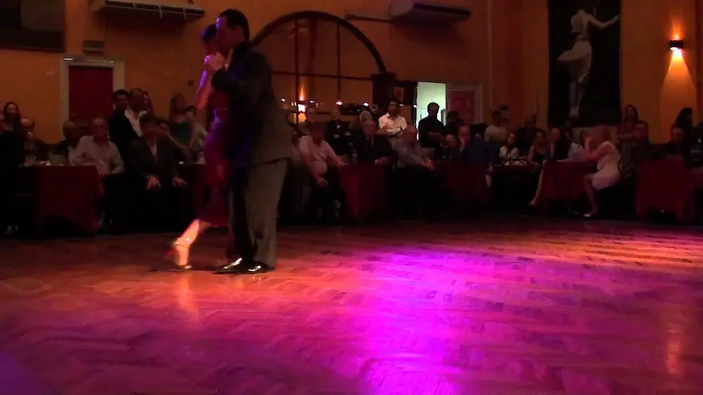 Video thumbnail for 2011 Nov Cristian Lopez y Naoko Tsutsumizaki Buenos Aires Milonga Parakultural 3