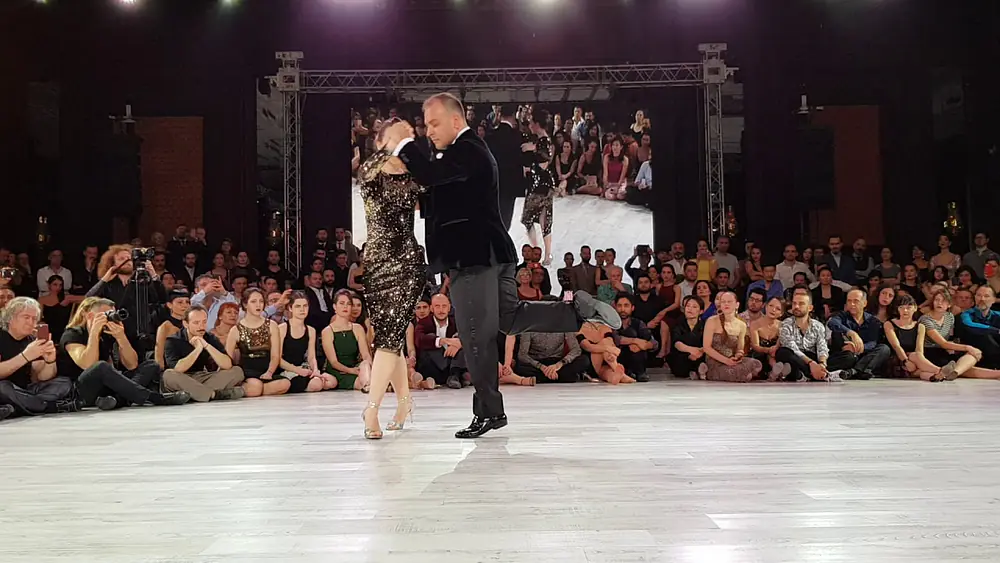 Video thumbnail for Iris Basak Dogdu y Utku Kuley TangoToIstanbul 2019
