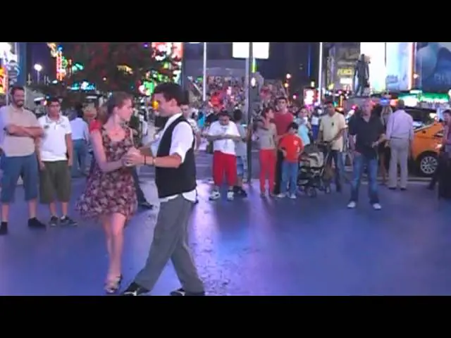 Video thumbnail for Andrea Vighi e Chiara Benati - Tango Argentino a Times Square