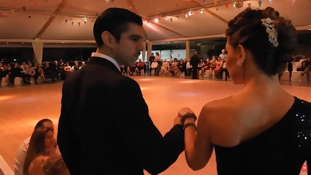 Video thumbnail for Germán Ballejo & Magdalena Gutierrez dance Anibal Troilo - Sur