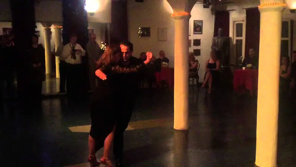 Video thumbnail for Ezequiel Paludi y Geraldin Rojas 5/5 "viejo porton" Tango Vals de Rodolfo Biagi