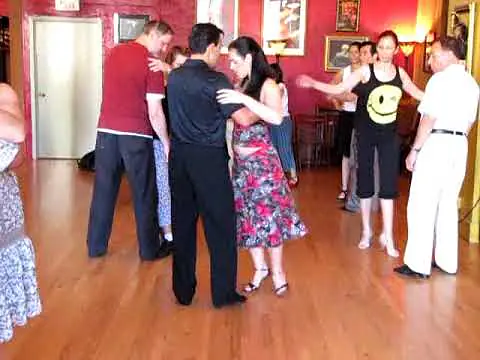Video thumbnail for Dance Argentine Tango - VALS LESSON Steps - Oscar Mandagaran & Georgina Vargas