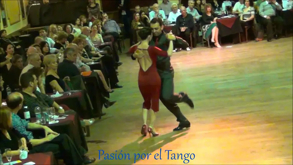 Video thumbnail for INES MUZZOPAPPA y DEMIÁN GARCIA Bailando el Vals TU OLVIDO en YIRA YIRA MILONGA