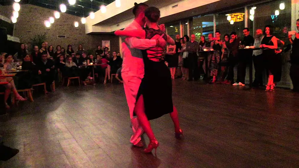 Video thumbnail for Mert Moran & Ayşe Karaoğlu, Arrabal/O. Pugliese, Video 1/4