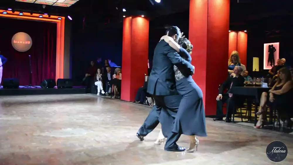 Video thumbnail for Virginia Pandolfi & Roberto Zuccarino en Milonga Malena "COMO NINGUNA" !! 3/4