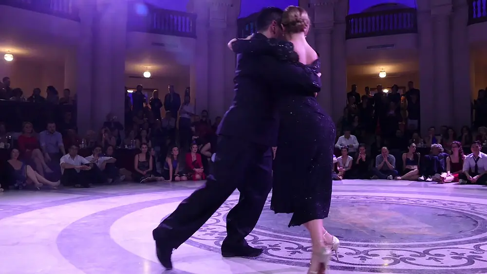Video thumbnail for Carlitos Espinoza & Noelia Hurtado, A una mujer (Winter Tango Napoli 2017, 5/5)