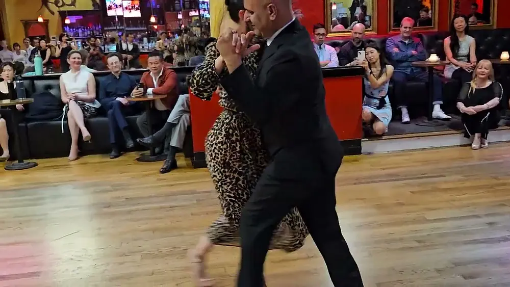 Video thumbnail for Virginia Pandolfi & Davood Yazdani at Alberto's (3 of 3)