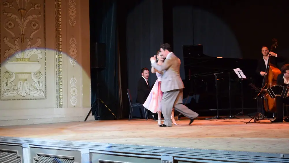 Video thumbnail for Sergey & Anna Sokhnenko, Solo Tango orchesta - Paisaje –  S. Piana ( P. Laurenz version )