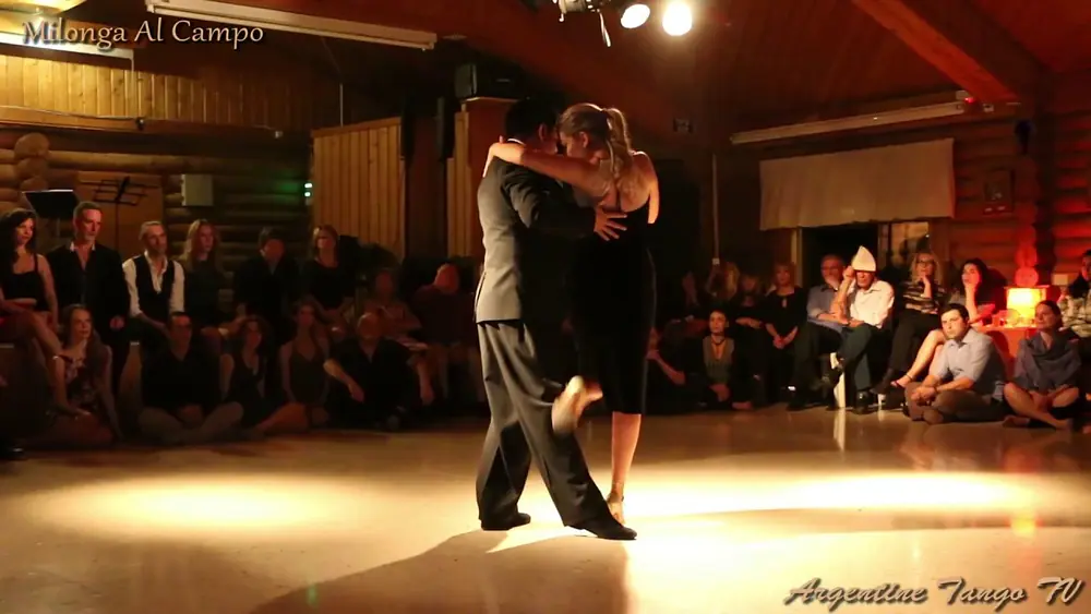 Video thumbnail for Noelia Hurtado y Carlitos Espinoza - Tango - (1/5) - Milonga Al Campo - Yad Shmona 25/11/2017