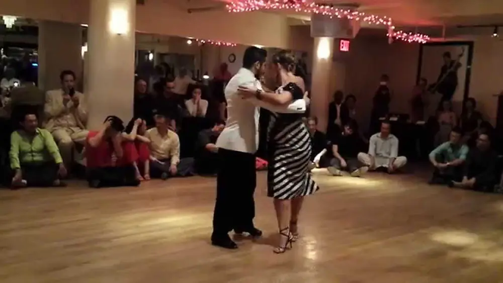 Video thumbnail for Argentine Tango:Virginia Pandolfi & Jonatan Aguero - vals