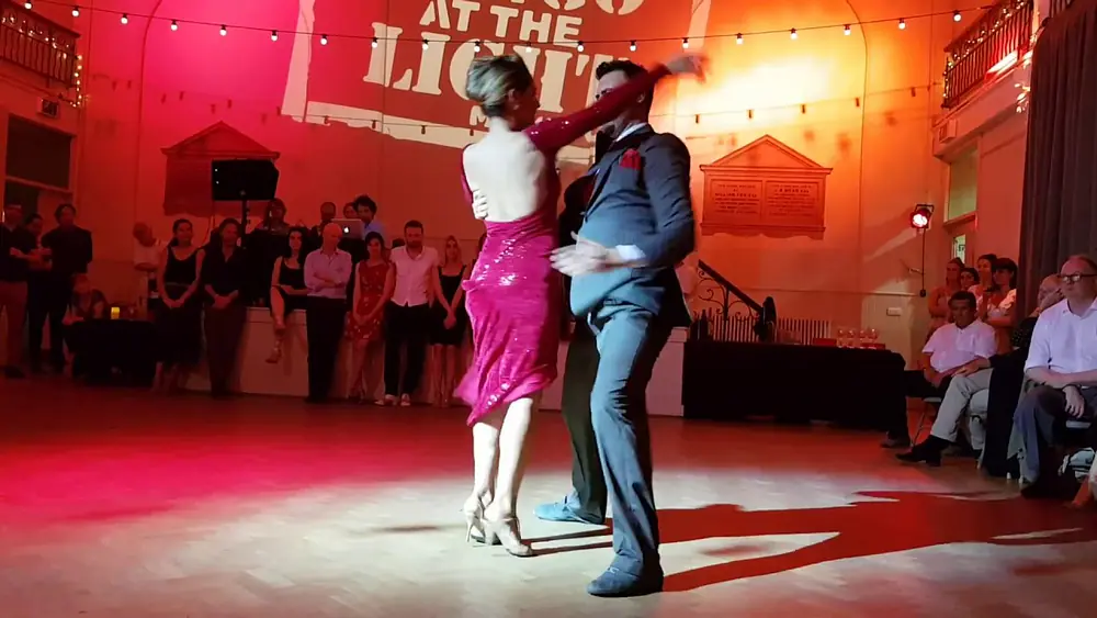 Video thumbnail for Roxane Camargo & Rafael Bittencourt @ The Light Milonga, London 20.06.2018 2/3