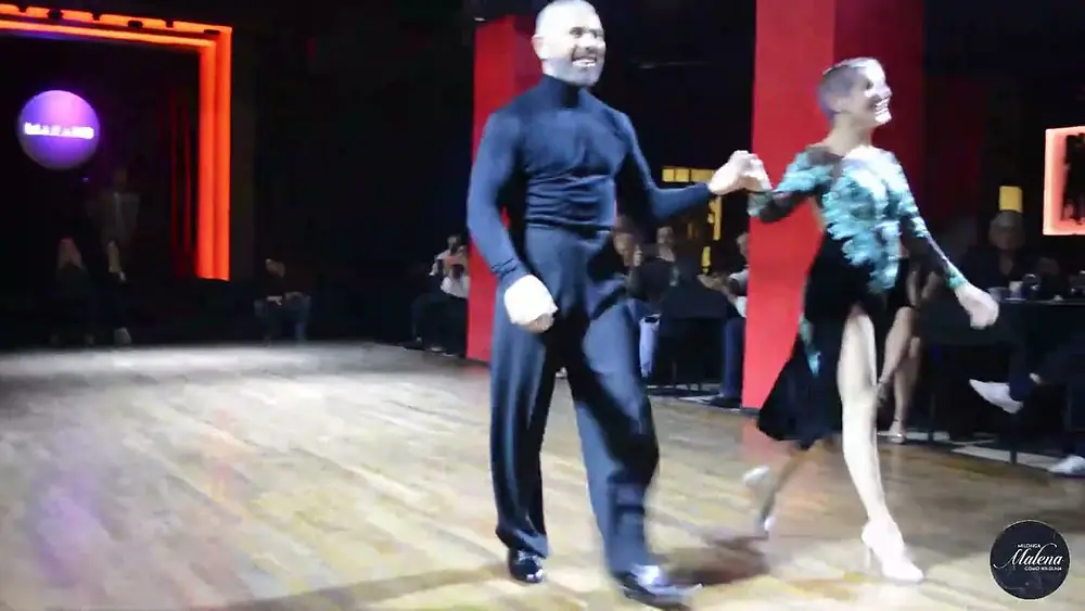 Video thumbnail for Aurora Lubiz & Claudio Gonzalez en Milonga Malena "COMO NINGUNA"!! 3/4