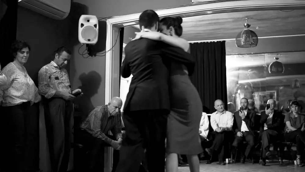 Video thumbnail for Buket Akdol & Alper Maşalı - No Me Hablen De Ella - 1/4