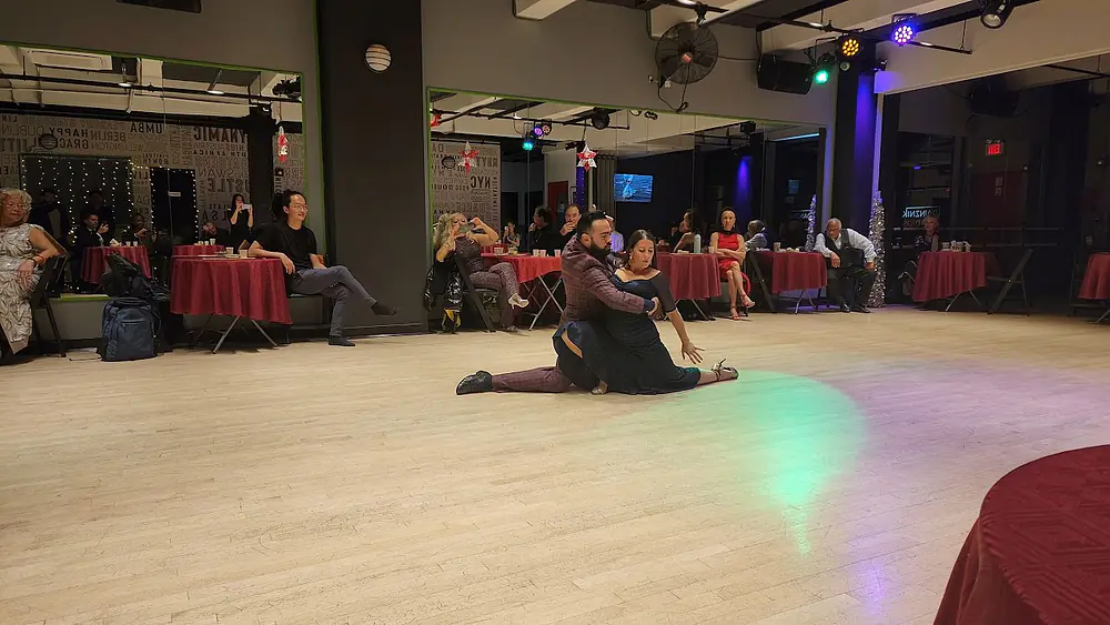 Video thumbnail for Argentine tango: Analía Centurión &  Leonardo Sardella - Mi Dolor