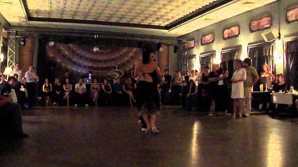 Video thumbnail for Mila Vigdorova and Gianpierro Galdi impro in Moscow, milonga El Collectivo