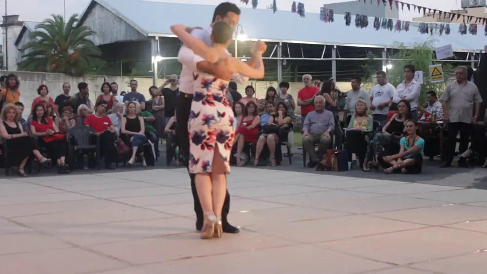 Video thumbnail for Inés Muzzopappa y Nicolás Ponce - 27/11/16 - 5ta milonga en el Ex CCDTE Olimpo 2/3