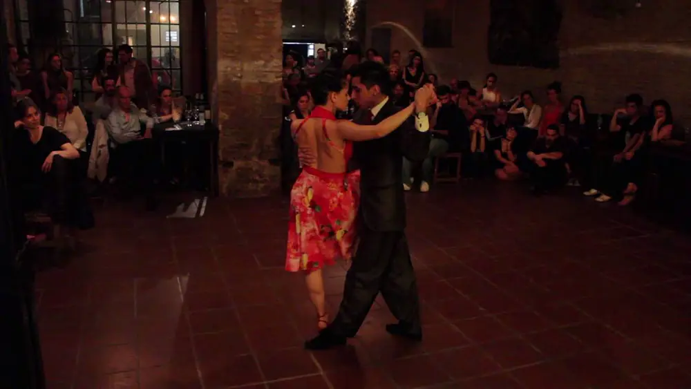 Video thumbnail for Krishna Olmedo y Yasmina Mamana - 17/9/2016 - La Cachivachería 3/4