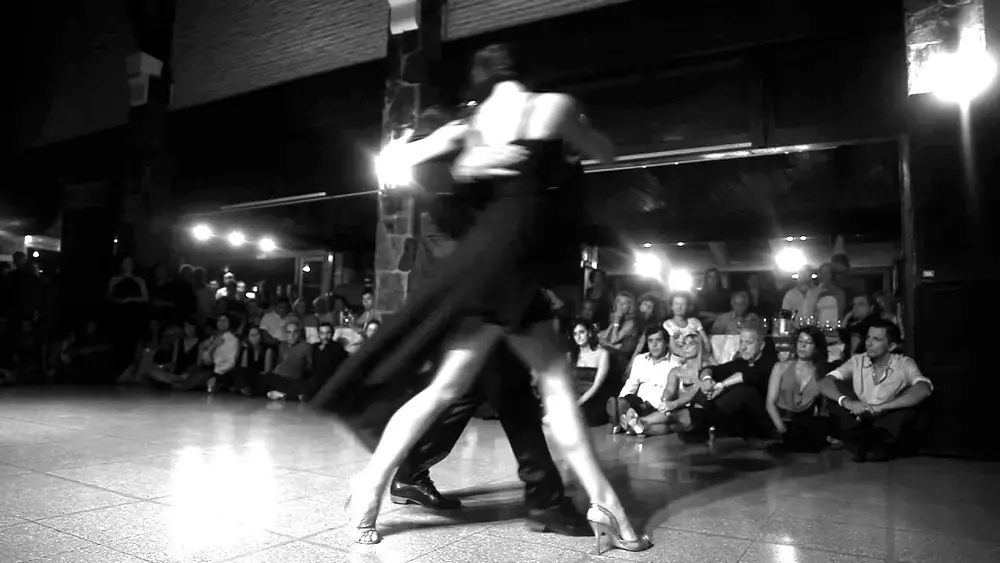 Video thumbnail for Natasha Lewinger y Pedro Farias - (1) Tango En Punta Festival 2014