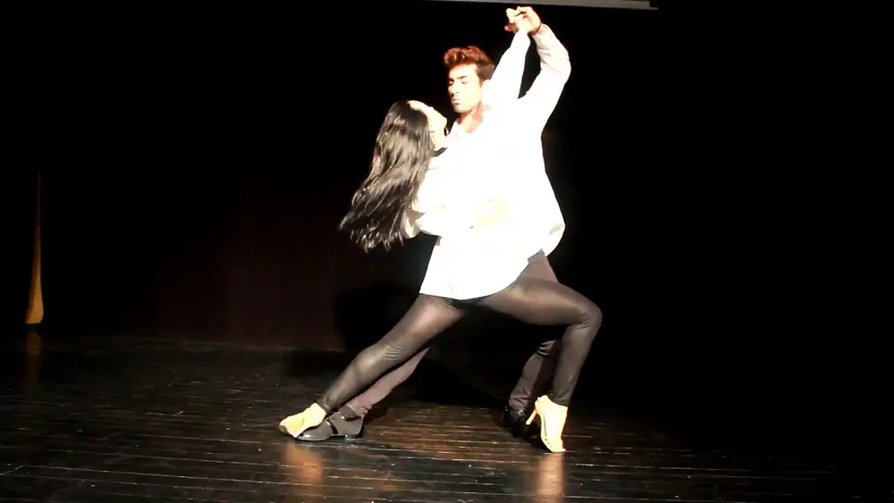 Video thumbnail for Laia Barrera- Choreographies "through different feelings" piece