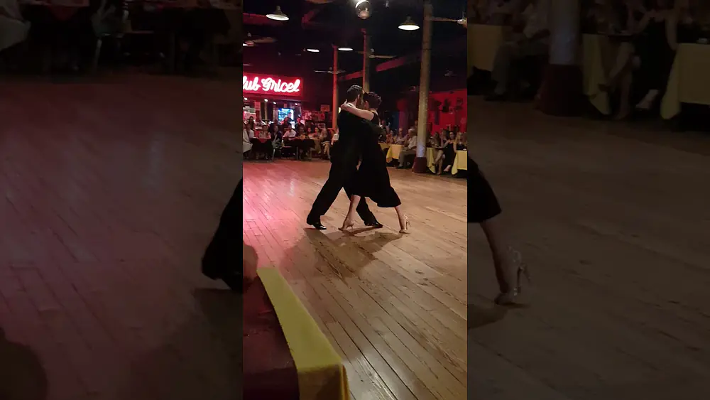 Video thumbnail for Vanesa Villalba & Facundo Pinero tango performance, Club Gricel, Milonga Derecho Viejo 1/3