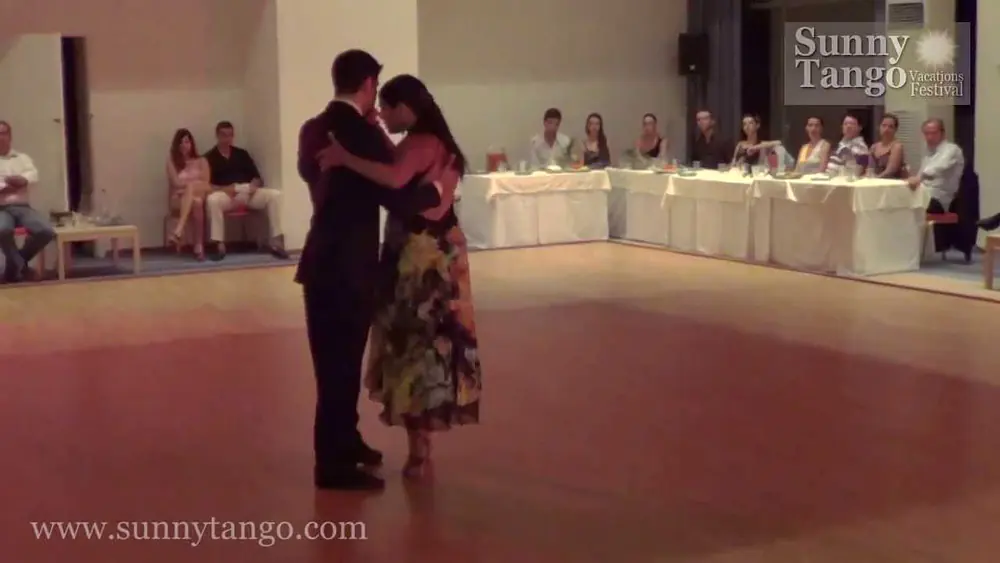 Video thumbnail for Sebastian Jimenez & Maria Ines Bogado 3/3, SUNNY TANGO FESTIVAL 2013. Osv. Pugliese - Recuerdo