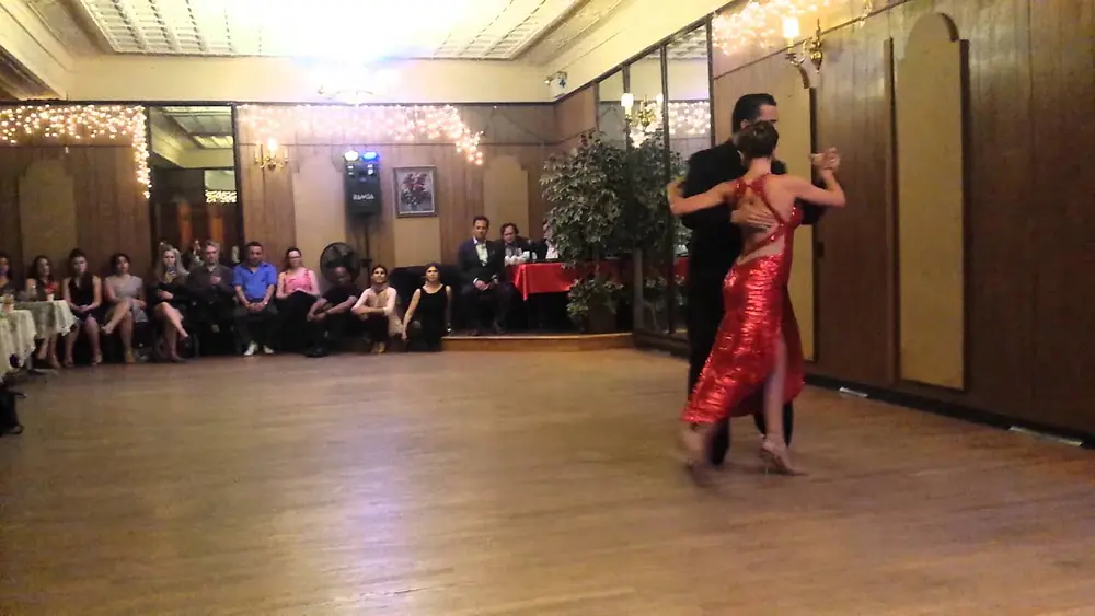 Video thumbnail for Argentine tango: Leandro Oliver & Laila Rezk - En la Buena y en la Mala