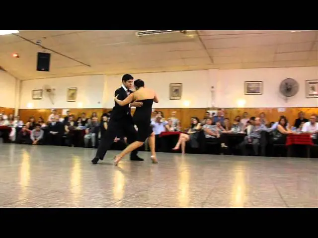 Video thumbnail for SEBASTIAN JIMENEZ Y MARIA INES BOGADO EN LA BALDOSA 02