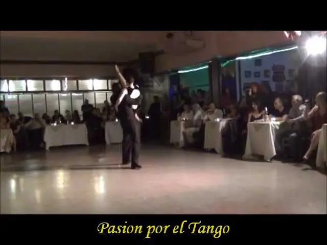 Video thumbnail for MANUELA ROSSI y CRISTIAN CORREA bailando en la MILONGA FRUTO DULCE