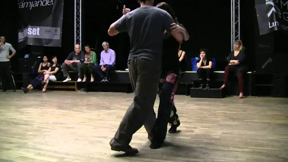 Video thumbnail for Mamie Sancy och Felipe Zarzar 2011-03-20 vals.mp4