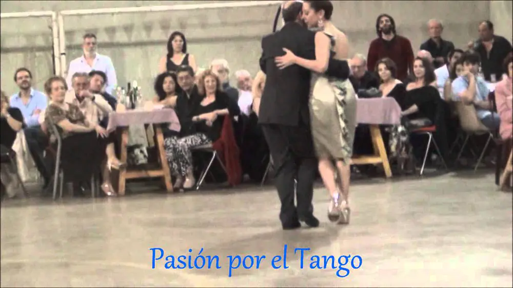 Video thumbnail for MARIA PLAZAOLA y RICARDO VIQUEIRA Bailando la Milonga LA CICATRIZ en la MILONGA DEL MORAN