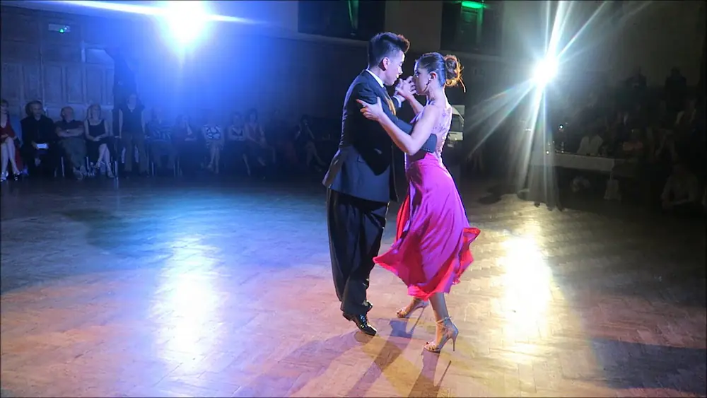 Video thumbnail for SEBASTIÁN ACHAVAL & ROXANA SUAREZ - England International Tango Festival May 25 2019