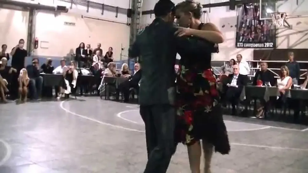 Video thumbnail for Carla Rossi & Krishna Olmedo en Milonga Malena Sunderland Club 2/4