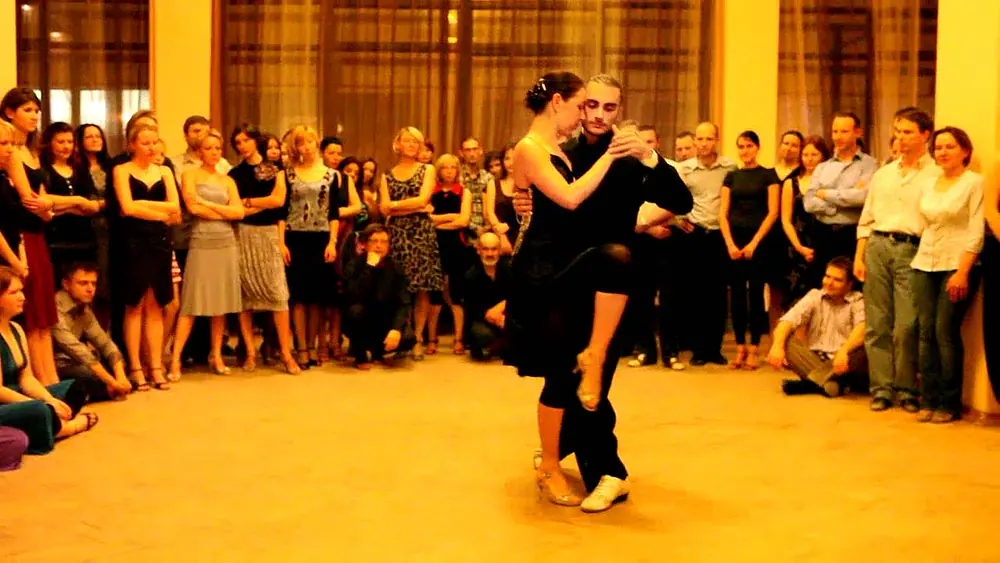 Video thumbnail for Gianpiero Galdi (Italy) Mila Vigdorova (Russia) on milonga "Teplitsa" 1/3