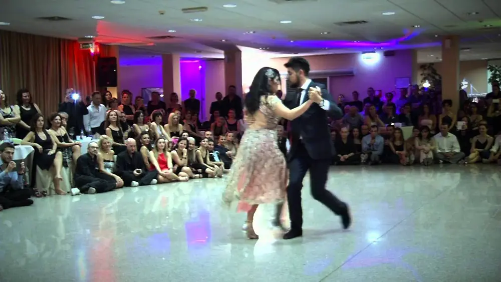 Video thumbnail for Sebastian Jimenez e Maria Ines Bogado 5° Bari International Tango Congress 2/3