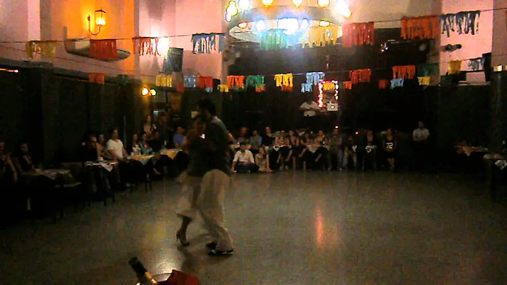 Video thumbnail for Dana Frigoli y Adrian Ferreyra en El Motivo Tango, 7/10/13