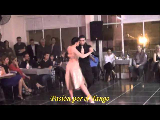 Video thumbnail for JIMENA HOEFFNER y FERNANDO CARRASCO bailando el tango EL RECODO en FLOREAL MILONGA