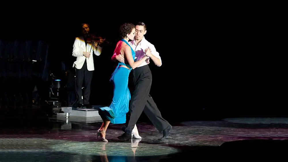 Video thumbnail for Tango "La Tupungatina". Ayelen Sanchez and Walter Suquia with “Solo Tango” orchestra. Танго.